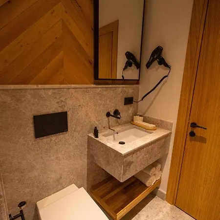 Hotell Leone Cunda Edition *