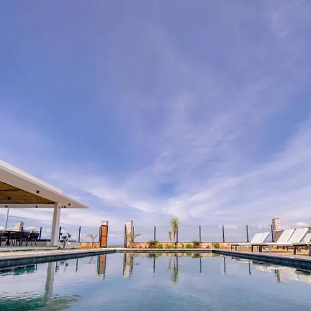 Leone Cunda Edition Hotell *