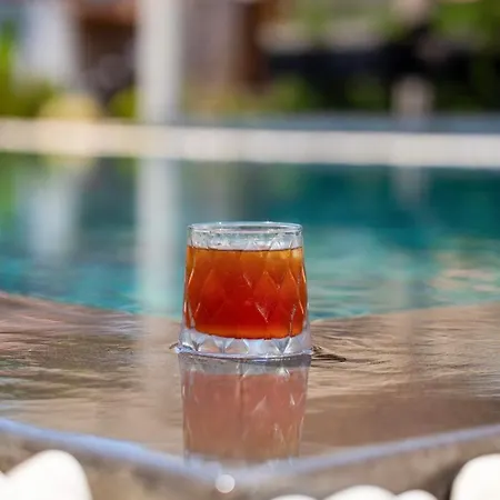 Leone Cunda Edition * Ayvalı